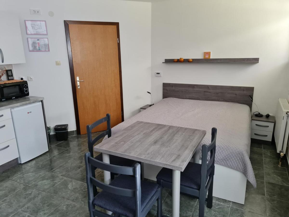 Apartma Jutersek 2+2 Libelice 외부 사진